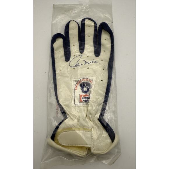 Paul Molitor Autographed Batter’s Glove - Picture 1 of 3